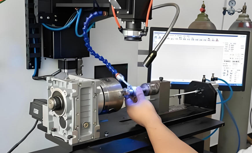 激光加工设备:轻松应对高精度焊接任务 激光加工设备:轻松应对高精度焊接任务