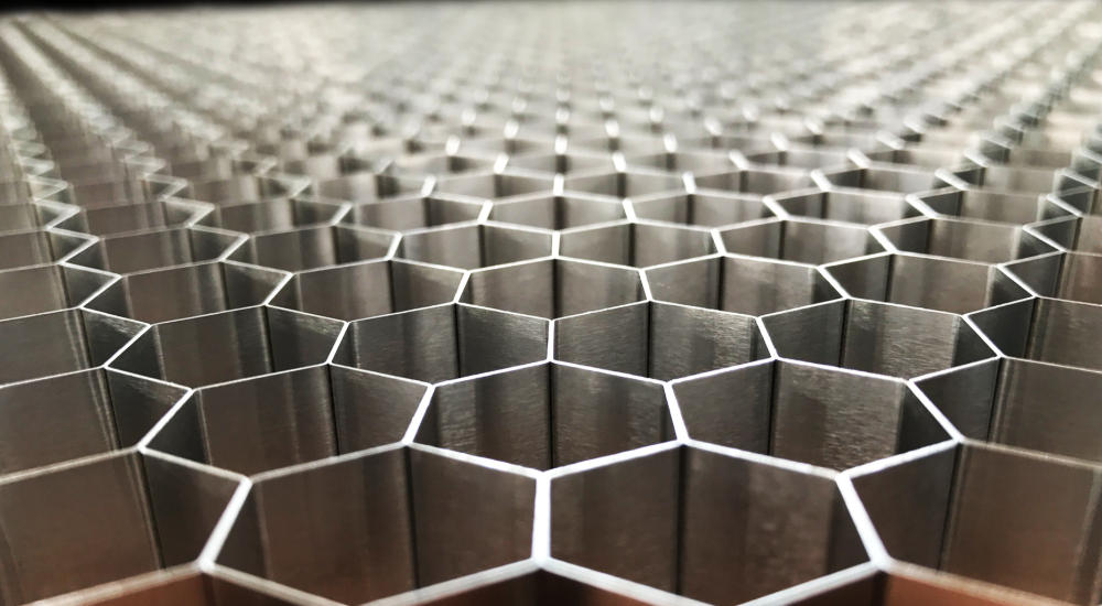 光纤激光焊机能否对蜂窝状结构材料高效焊接? 光纤激光焊机能否对蜂窝状结构材料高效焊接?