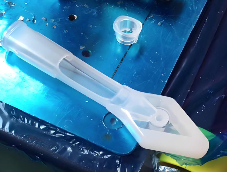 激光模具焊接机:精准修复不同厚度模具的实用方案 激光模具焊接机:精准修复不同厚度模具的实用方案